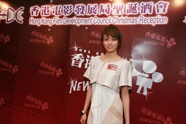 Miss Gigi Leung acted in one of the films subsidized by the Film Development Fund and was delighted to attend the Reception to support film industry.
