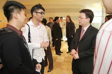 Mr. Kenneth Tan, Chief Operating Officer of Media Development Authority and Director of Singapore Film Commission, and Singapore filmmakers joined the FDC Delegation dinner reception