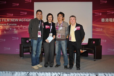 Group photo of speakers and moderator