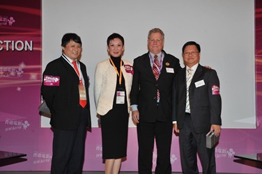 Group photo of speakers and moderator