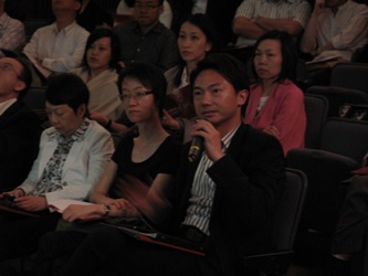 Audience response enthusiastically to the findings 