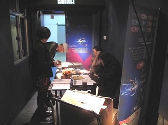 工作坊预习课举行地点的接待处