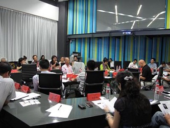 Directors take turn to introduce themselves at the seminar