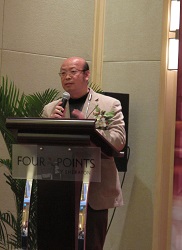 Mr. Zhou Jun, Vice-Chairman of Guangdong Film Association and General Manager of Guangdong Province Film Company, gives a speech at the press conference