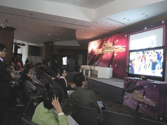 3D film clips are screened at the Symposium