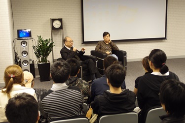 Mr. Wellington Fung, Assistant Head of Create Hong Kong (CHK), shares experience in film marketing and promotion at the Workshop