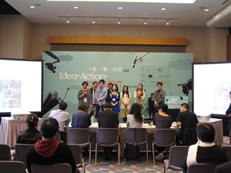 Workshop participants pitch their group film project at the Mock Project Pitching Session