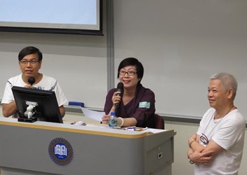 Ms. May Yip, together with the moderators, Mr. Tenky Tin (left) and Mr. Sunny Cheng (right), answers questions raised at a seminar
